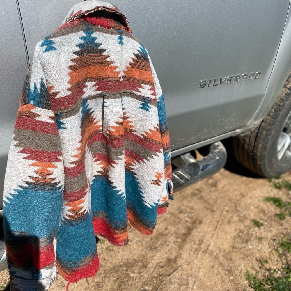 Aztec sweater - Picture 4 of 4